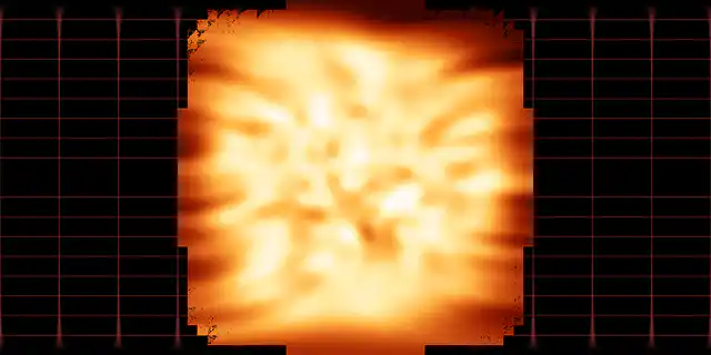 Photosphere at 4 µm